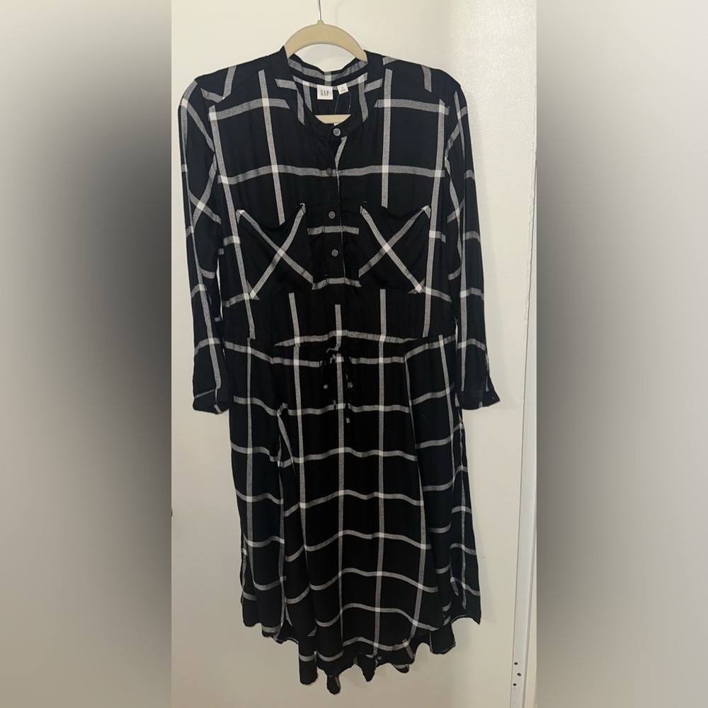 GAP Black and White Checkered Long Sleeve Dress